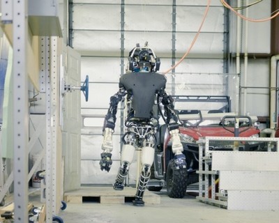 從機械傳動到人工智能 機器人發展史與智能機器人的研發探索