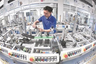 融通國內國際 打造智能制造產業新鏈條——智能機器人研發的協同與創新